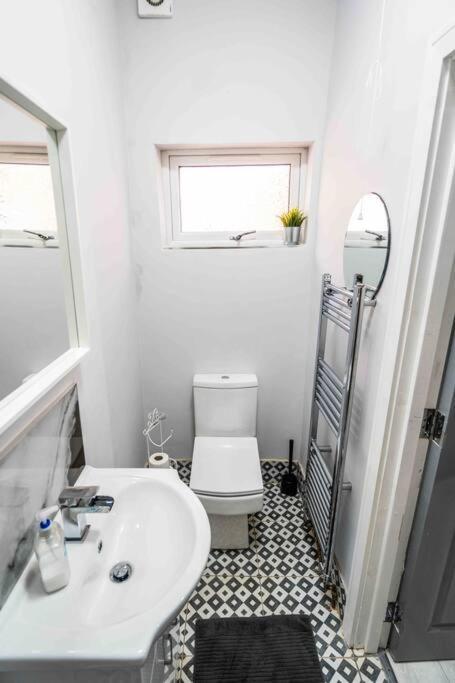 Modern Flat In Moseley With Free Parking Apartment Birmingham Exterior photo